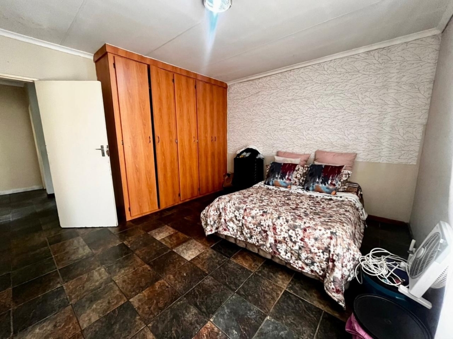 3 Bedroom Property for Sale in Waterval East North West